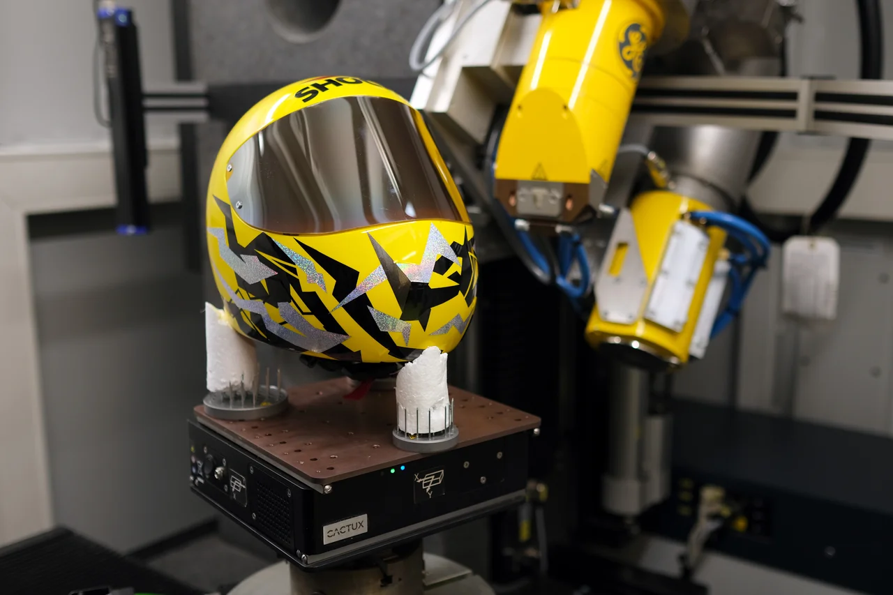 The complete skeleton helmet ready for CT scanning